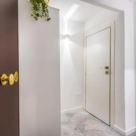 Modena's Graffiti House In The Heart Of Movida *