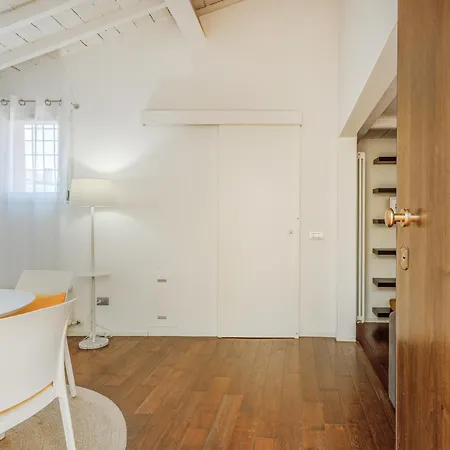 Modena's Graffiti House In The Heart Of Movida *