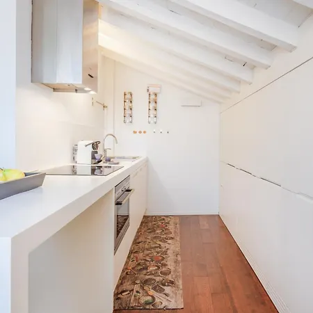 Modena's Graffiti House In The Heart Of Movida Appartement Modène