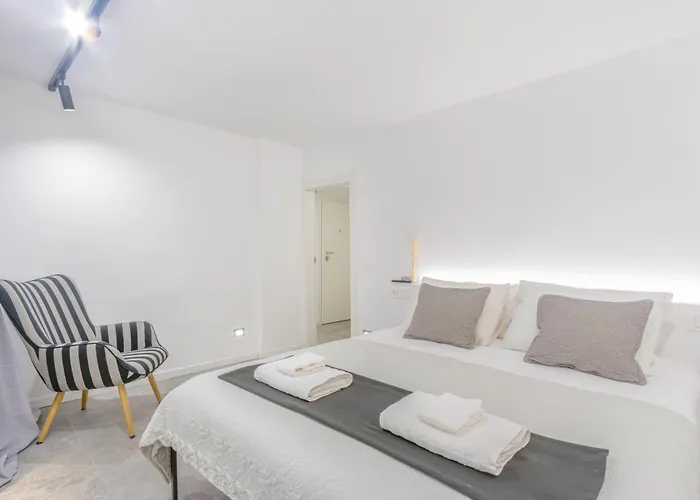 Modena's Graffiti House In The Heart Of Movida Διαμέρισμα *