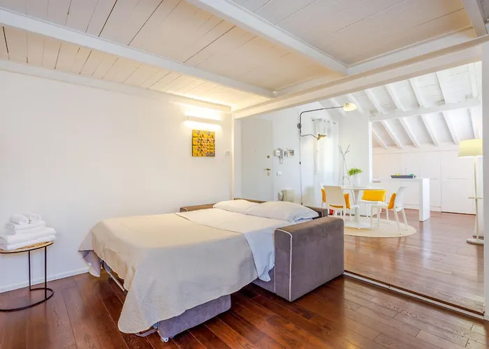 Modena's Graffiti House In The Heart Of Movida Διαμέρισμα *